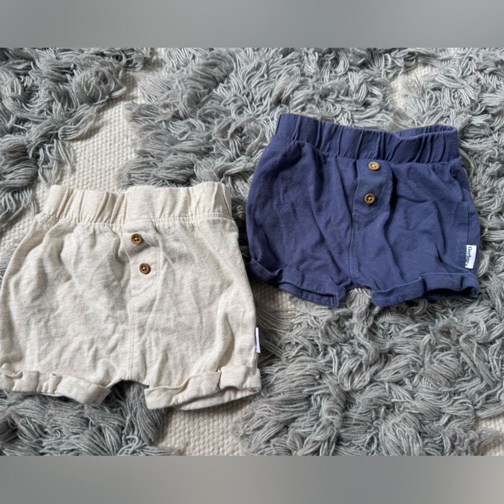Gerber - 3-6M baby shorts